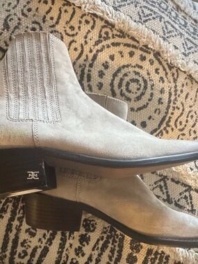 Sam Edelman Women's Bronson Chelsea Boot Size 6